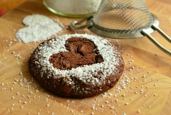 Biscotto al cacao con cuore