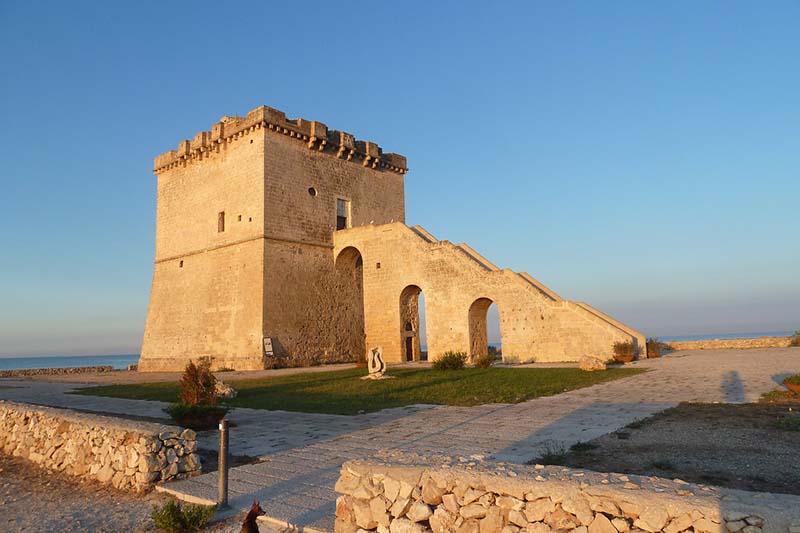 Torre di San Tommaso o Torre Lapillo in provincia di Lecce