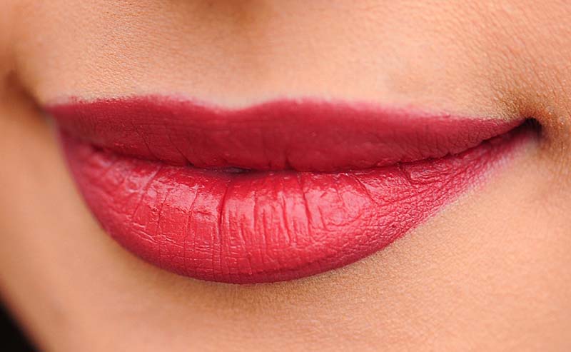 Labbra con rossetto rosso