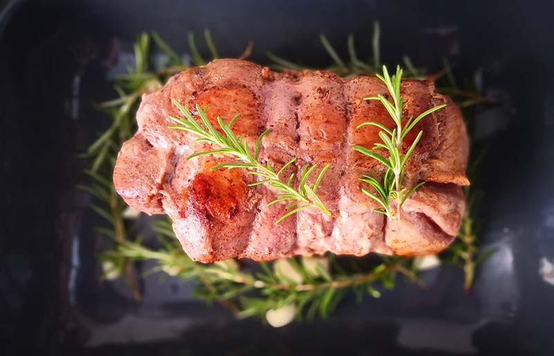 Carne con rosmarino