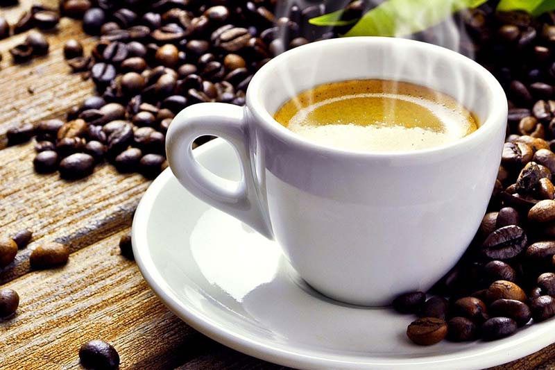 Tazzina di caffè caldo