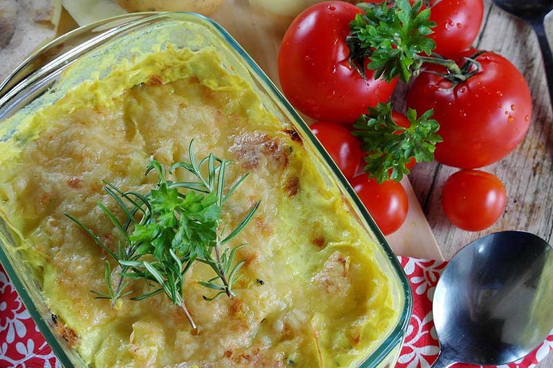 Cibo caldo al forno